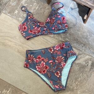 🆕 Cupshe Cross Front High Waisted Swimsuit